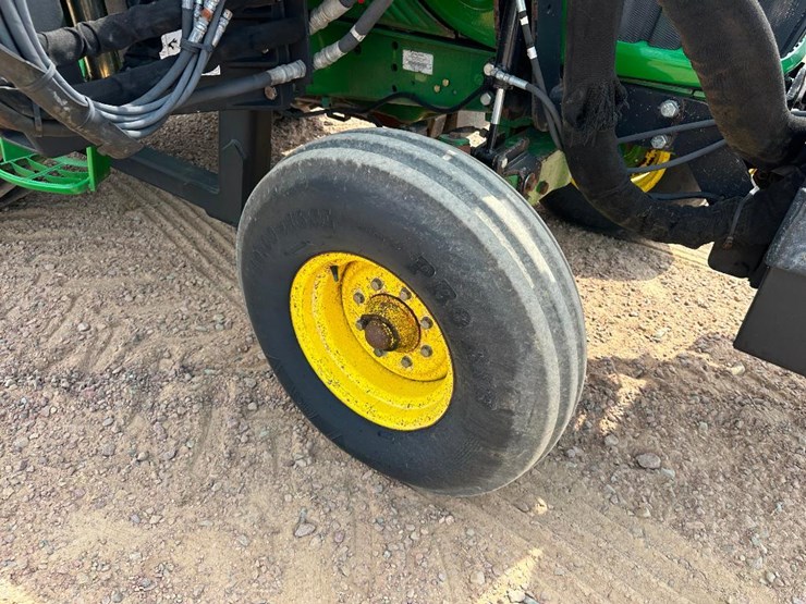 2012-john-deere-6330-image-10