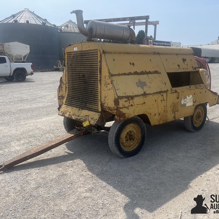 Ingersall Rand DR-365 Mobile Air Compressor