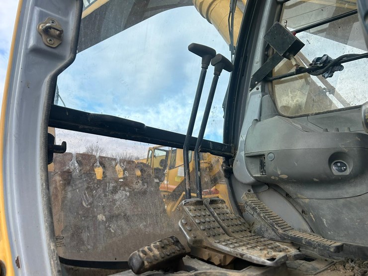 2000-deere-330-lc-image-54