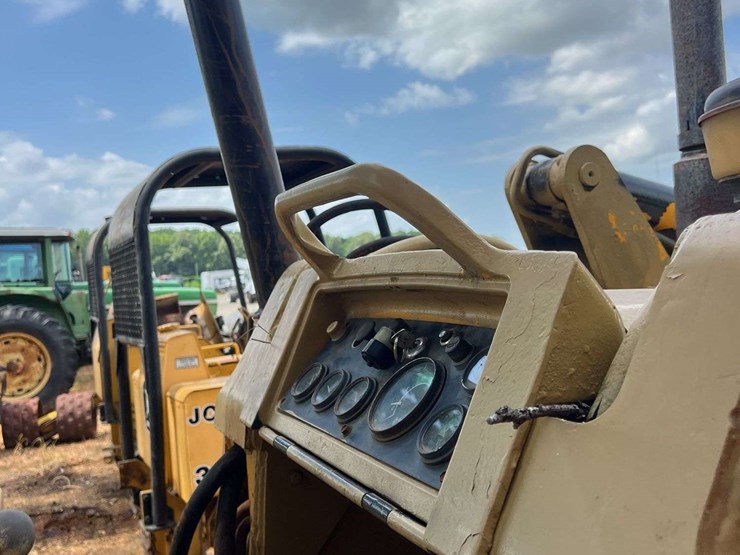 john-deere-555-image-23