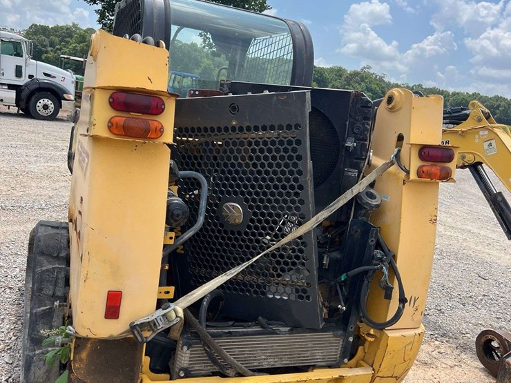 new-holland-227-skid-steer-*inop-image-3