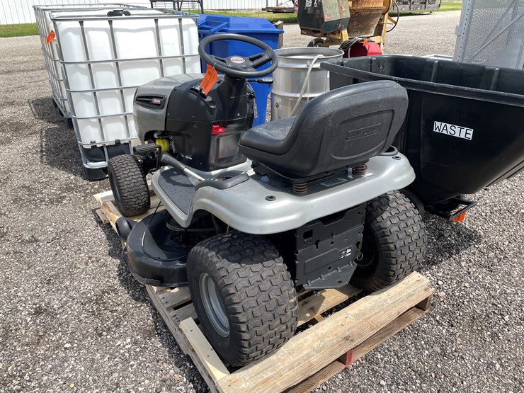 #6328-•-craftsman-lts-2000-riding-lawn-mower-image-4