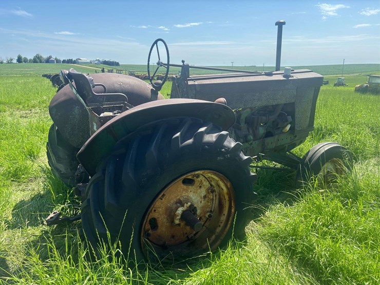 john-deere-70-image-5