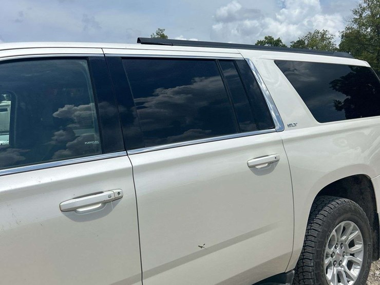 2015-gmc-yukon-xl-image-8
