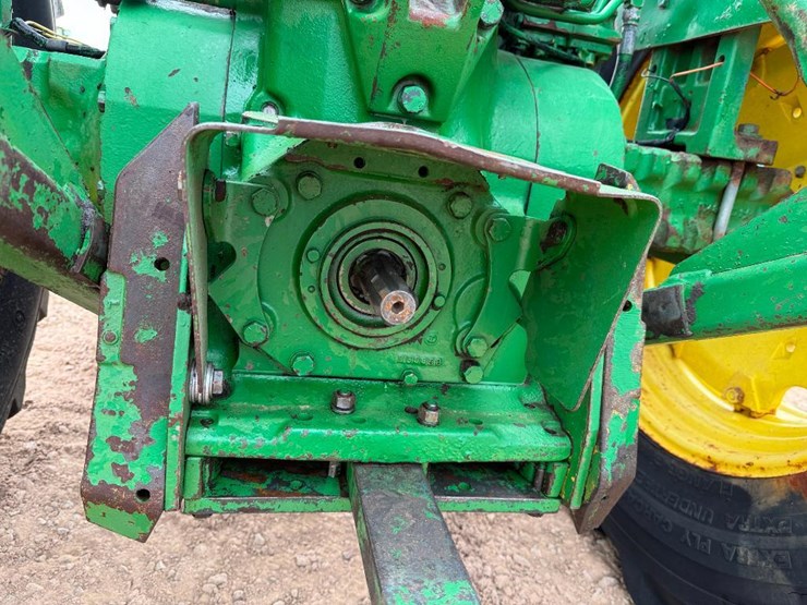 john-deere-2640-image-18