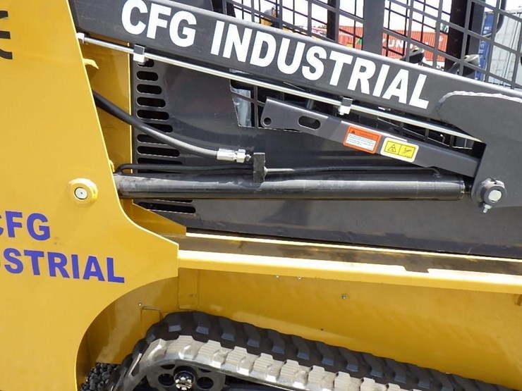 2025-cfg-tk35r-skid-steer-tracked-loader-image-9