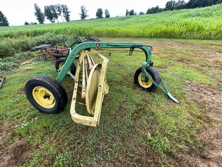 #7454-•-john-deere-hay-rake-image-6
