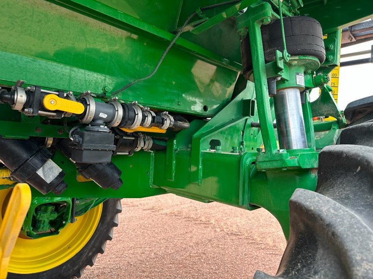 2012-john-deere-4730-image-31