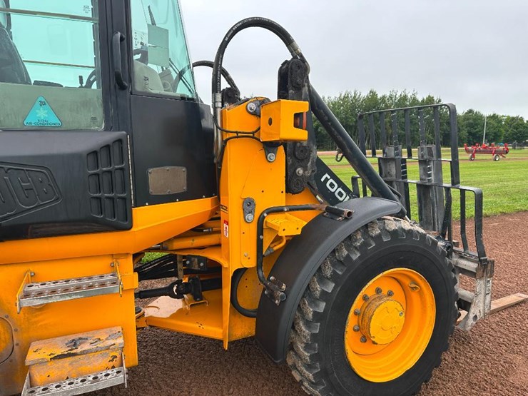 2002-jcb-411ht-image-21