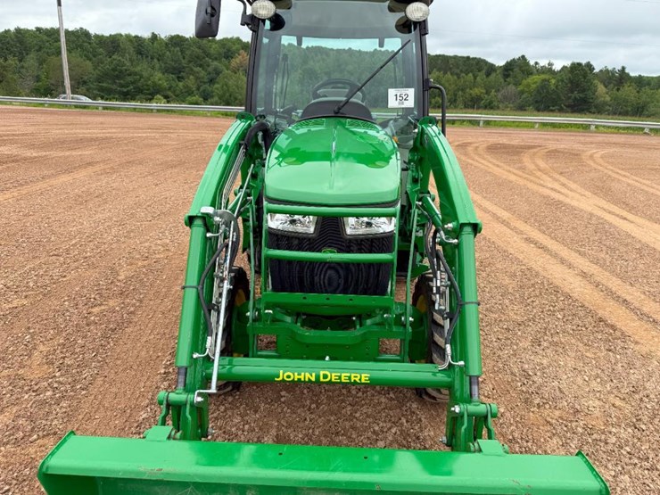 2020-john-deere-3033r-image-19