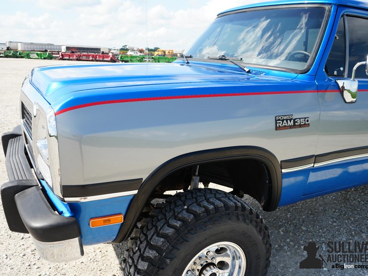1993-dodge-w350-image-11