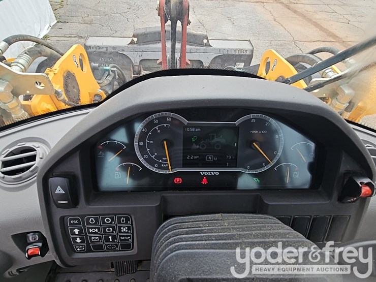 2021-volvo-l60h-image-45