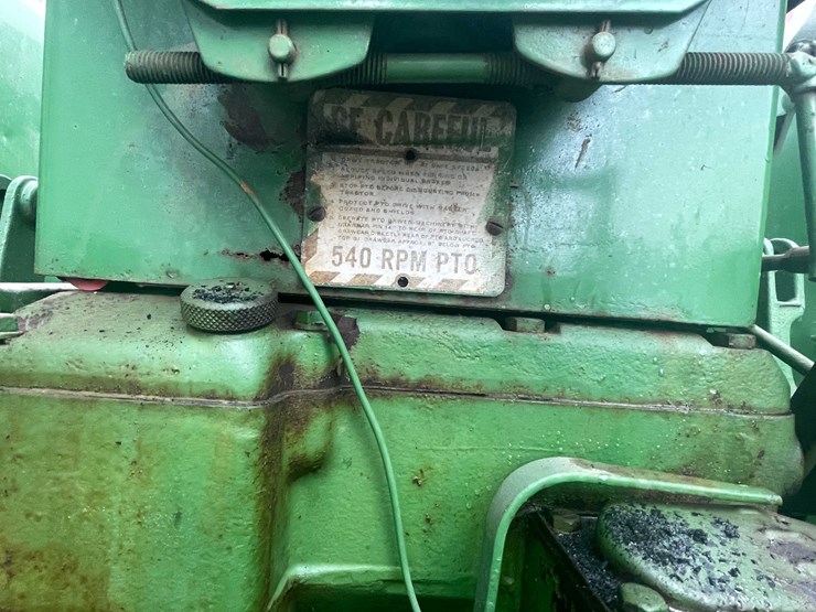 #6685-•-1959---1960-john-deere-tractor-image-6