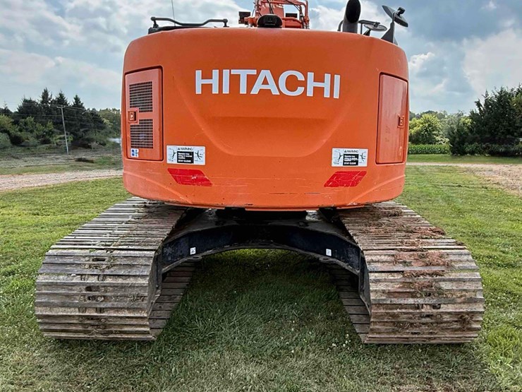 2017-hitachi-zx245us-lc-6-image-4