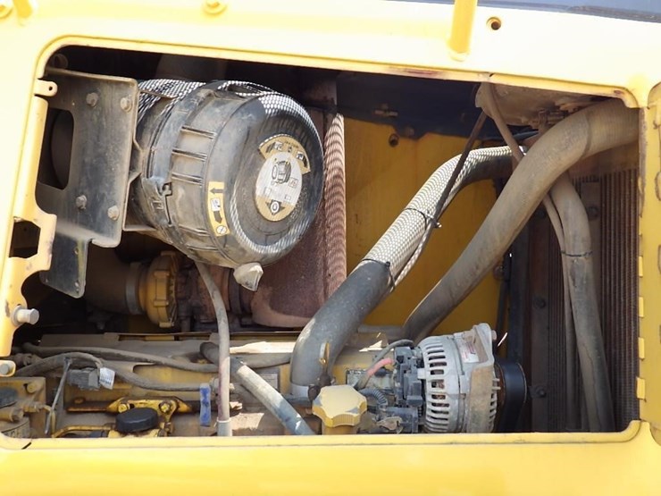 deere-750j-lt-image-21