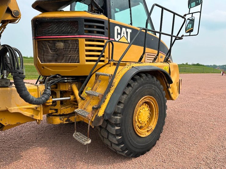 2007-caterpillar-c11-image-13