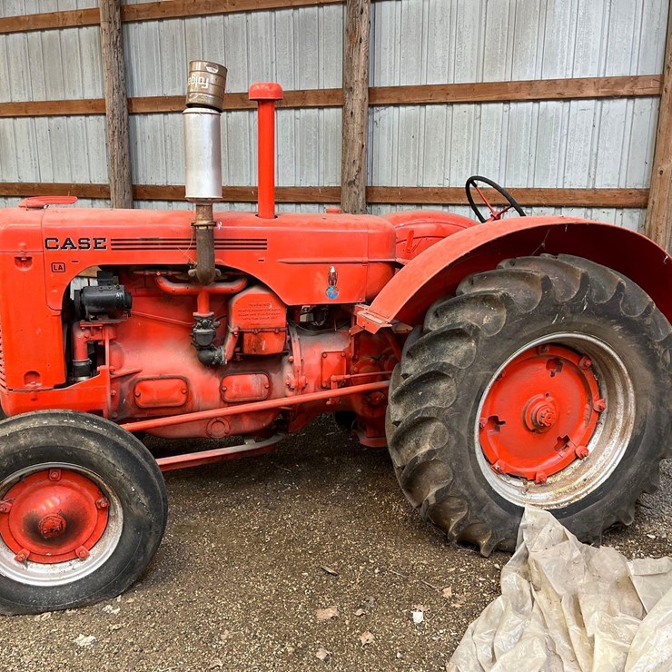 Case LA Tractor