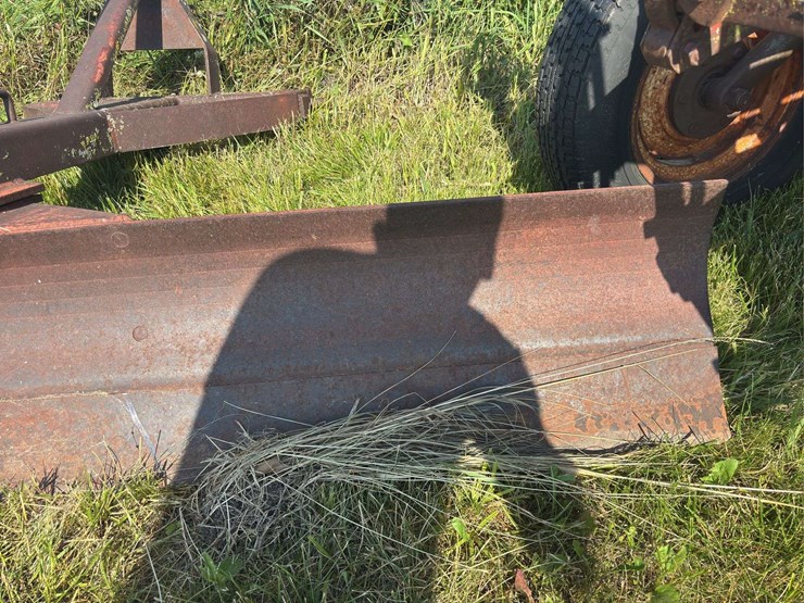 8’-three-point-blade-image-7