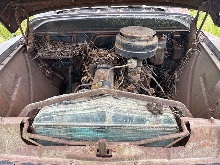 chevy-400-truck-with-minneapolis-moline-corn-sheller-image-88