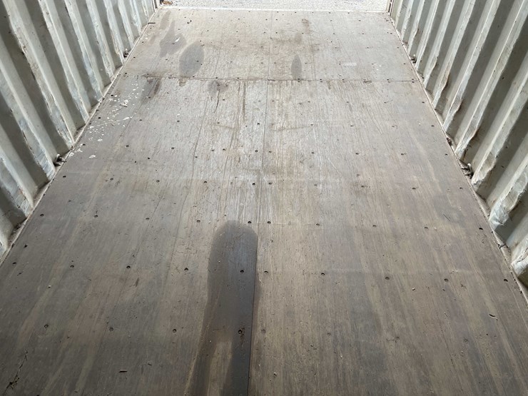 #1358-•-40'-shipping-container-(of)-image-20