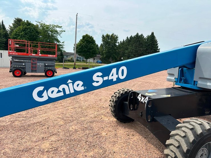 2008-genie-s40-image-27