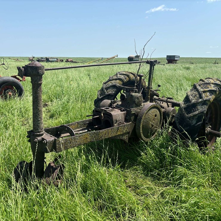 JOHN DEERE G
