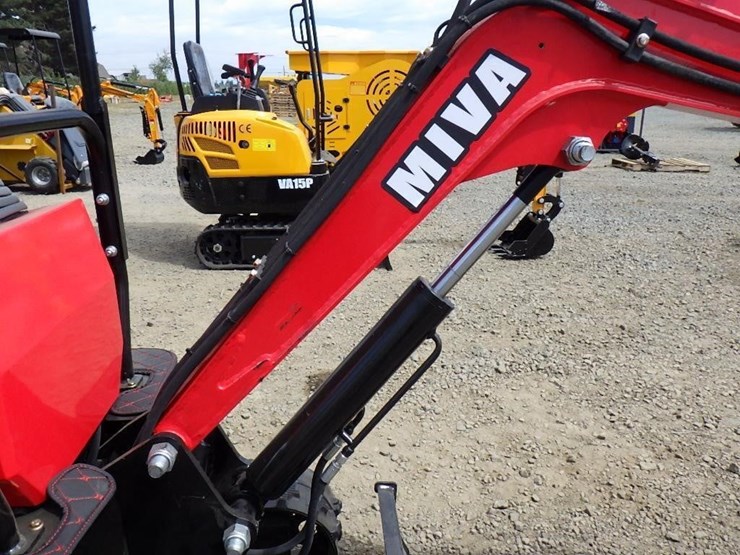 2025-miva-va13-hydraulic-excavator-image-11