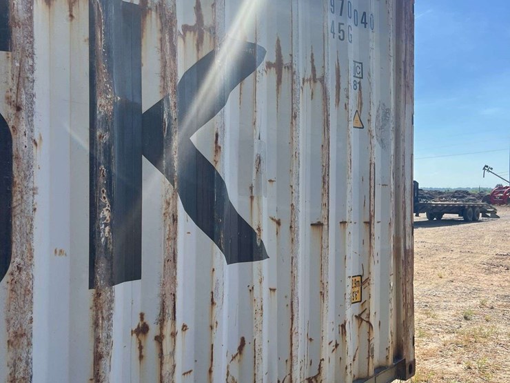40’-shipping-container-image-22
