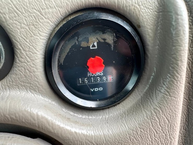2014-volvo-l90g-image-64