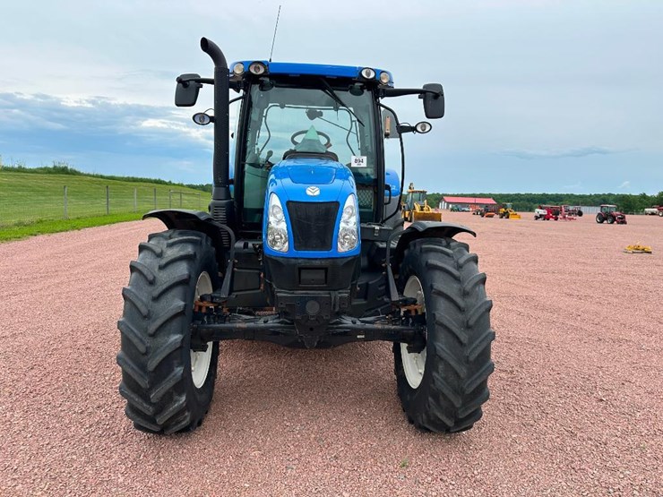 2014-new-holland-t6.175-image-2