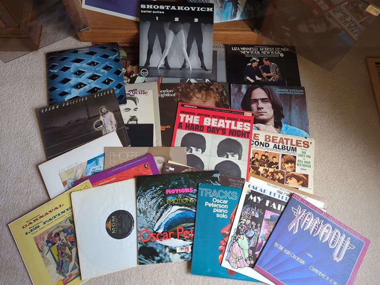 stereo-cabinet-with-assorted-records---beatles/xanadu/liza-minnelli-image-6