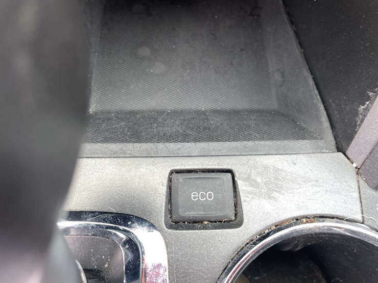 #1292-•-2015-gmc-terrain-awd-(has-wi-title)-(of)-image-32