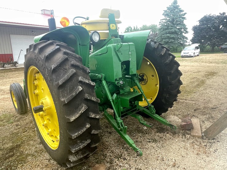 #6668-•-1971-john-deere-tractor-image-4