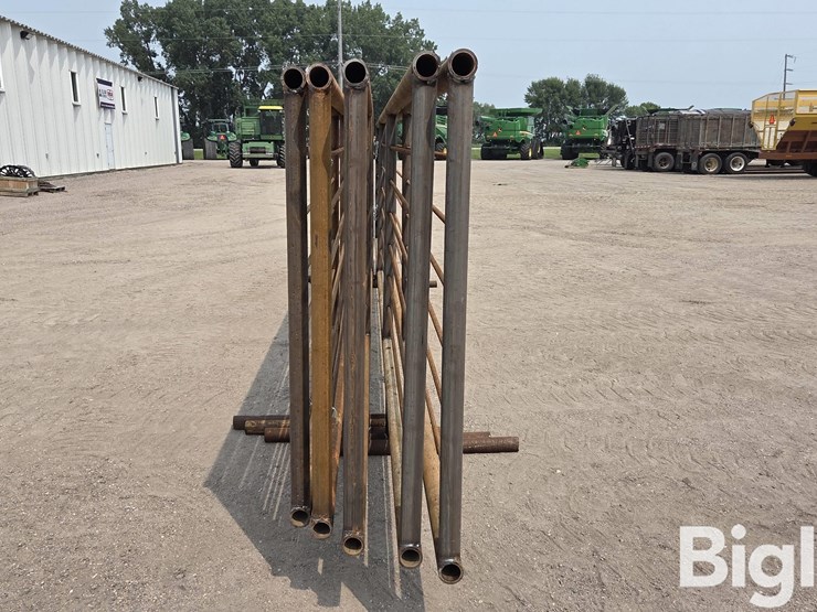24'-free-standing-panels-(bid-per-unit)-image-4