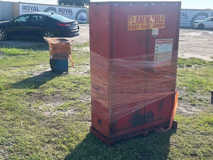 safety-cabinet-image-2