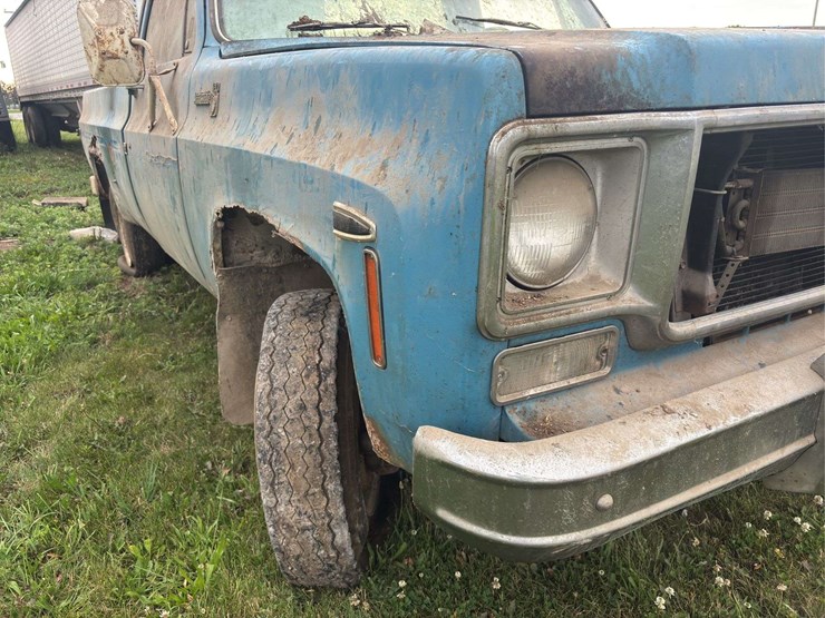 chevrolet-scottsdale-3/4-ton-4wd-image-8