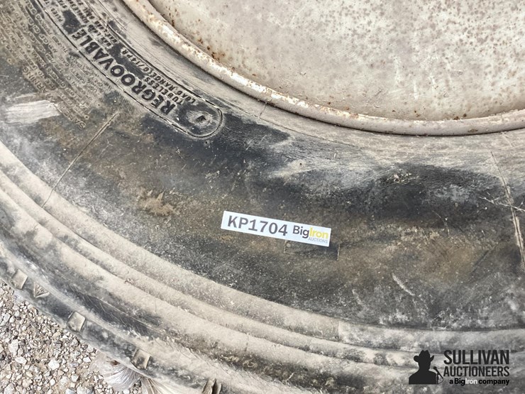 11r24.5-tires-&-rims-image-14
