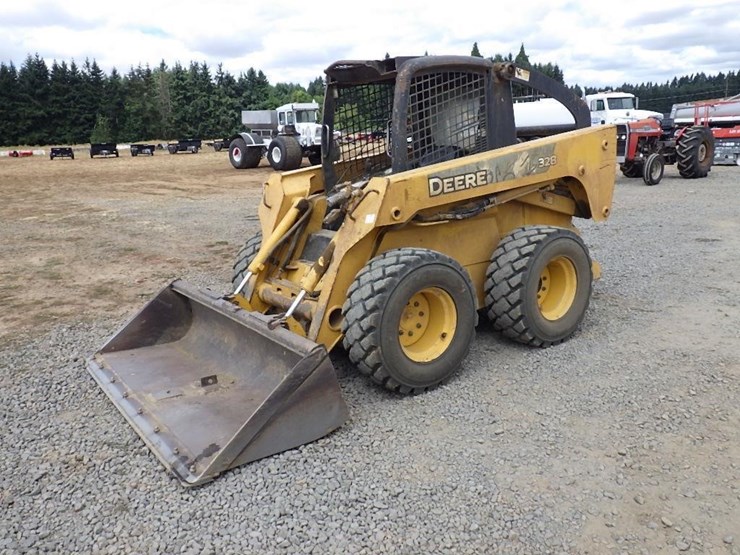john-deere-skid-steer-loader-image-1