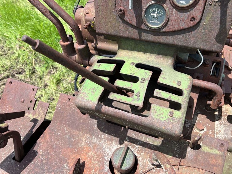 john-deere-720-standard-diesel-image-26