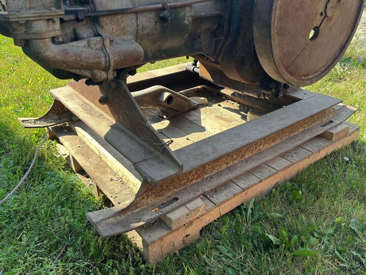 john-deere-model-w111-engine-image-28