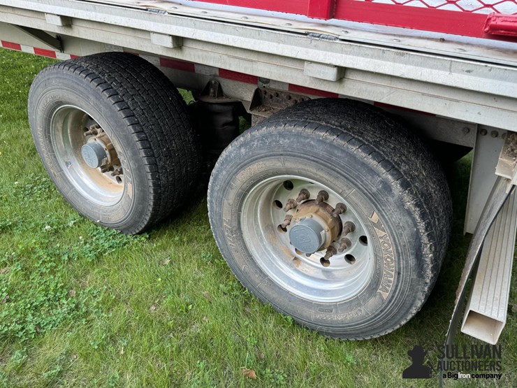 2013-reitnouer-t/a-side-dump-sugar-beet-trailer-image-14