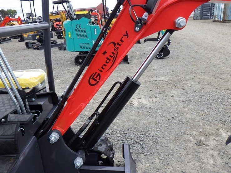 2025-cfg-mx15rx-hydraulic-excavator-image-11