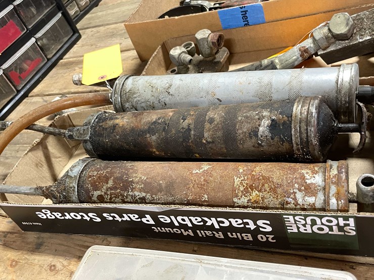 #2119-•-(2)-grease-guns-and-(1)-suction-gun-(cw)-image-2