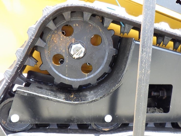 2025-agt-mx-mrt14-skid-steer-tracked-loader-image-8