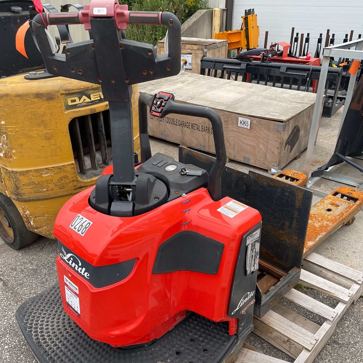 #1364 • Linde Walkie Rider Pallet Jack (O2)