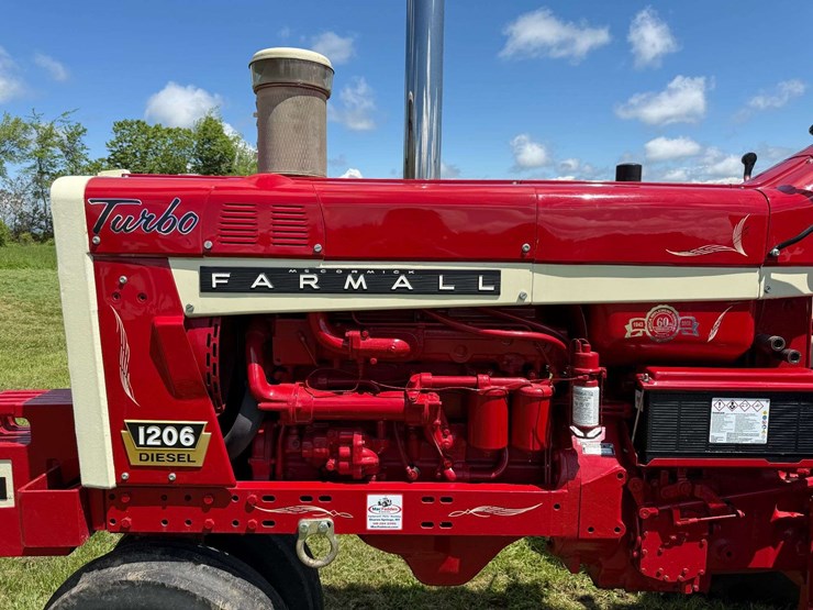farmall-1206-image-12