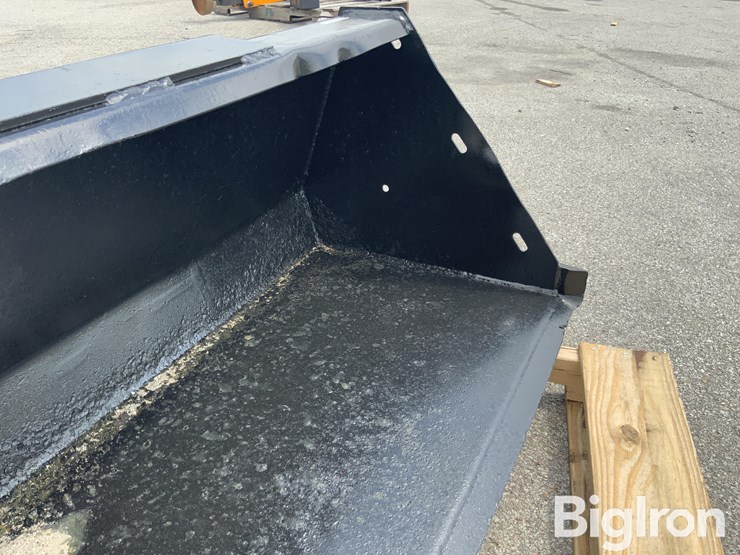 72"-skid-steer-bucket-image-11