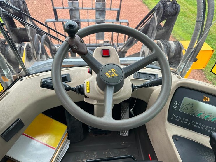 2002-jcb-411ht-image-49