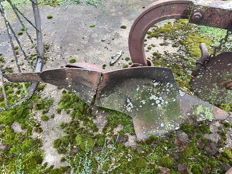 #7492-•-antique-plow-image-13