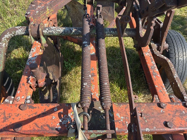 ji-case-pull-type-plow-image-32